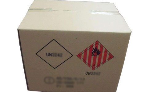 用危险品纸箱包装锂电池时应该如何做？